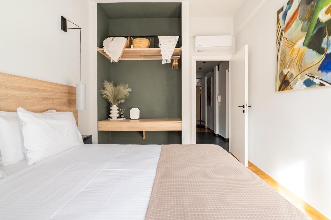 Athena Blue Lux Apartments 2Br 2Ba With City Skyline View, Near Kolonaki アテネ エクステリア 写真
