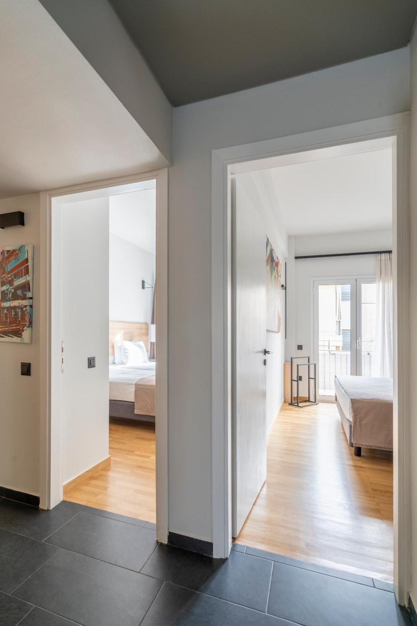 Athena Blue Lux Apartments 2Br 2Ba With City Skyline View, Near Kolonaki アテネ エクステリア 写真