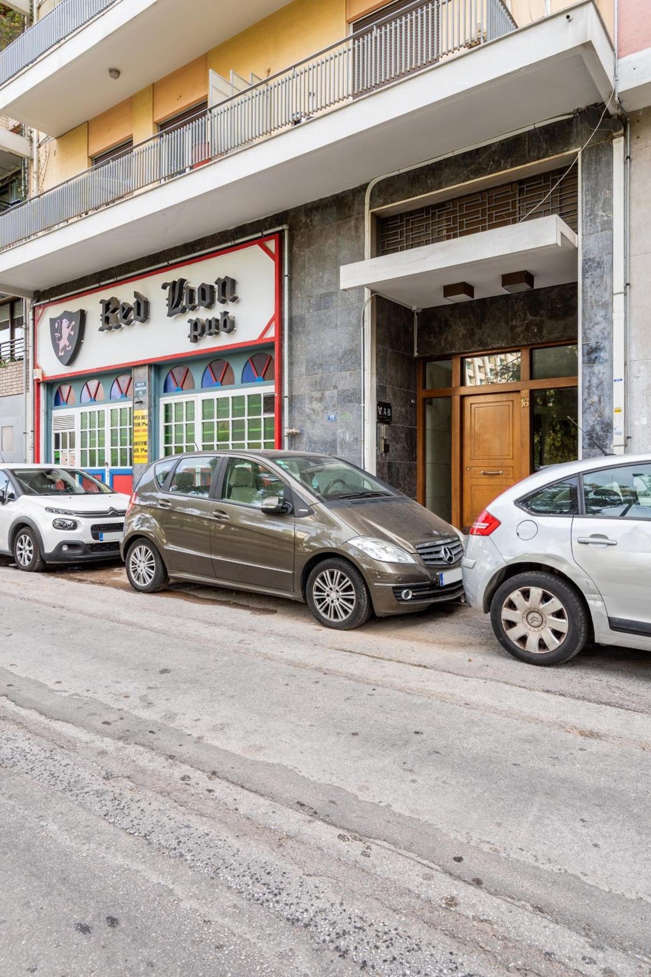 Athena Blue Lux Apartments 2Br 2Ba With City Skyline View, Near Kolonaki アテネ エクステリア 写真